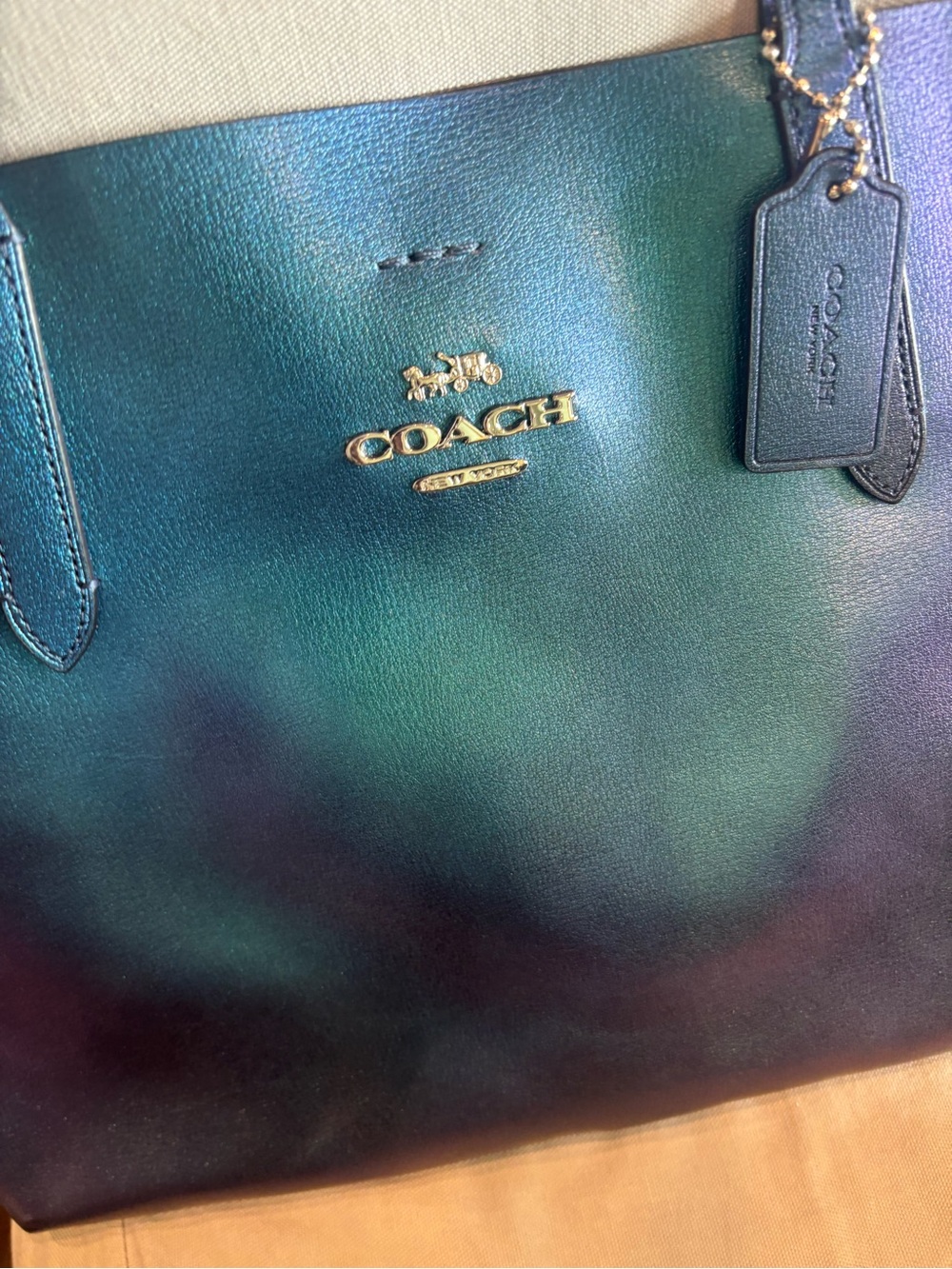 Coach holographic tote - Picture 3 of 8